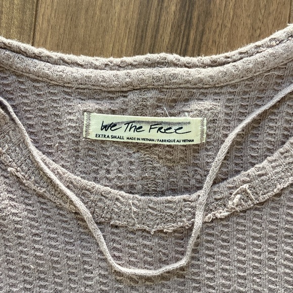 BNWOT We the Free - thermal top - Picture 2 of 9